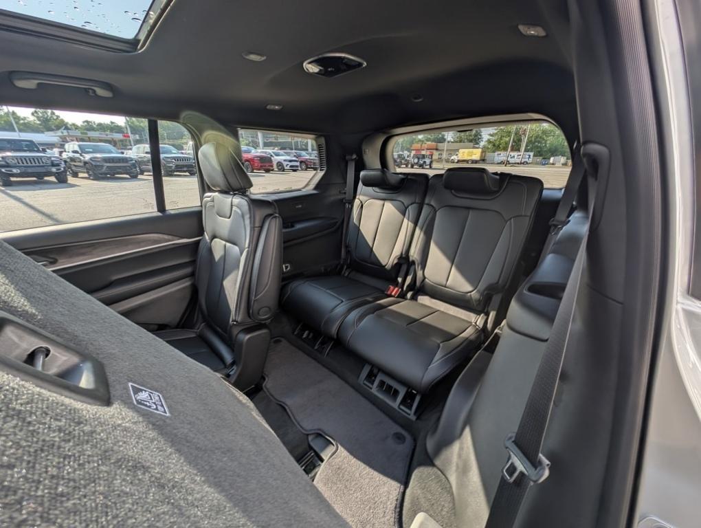 new 2025 Jeep Grand Cherokee L car, priced at $43,110