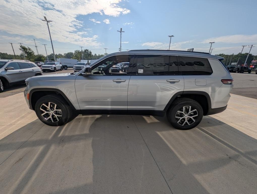 new 2025 Jeep Grand Cherokee L car, priced at $43,110