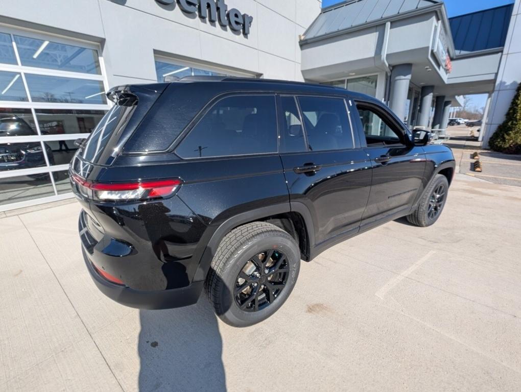 new 2025 Jeep Grand Cherokee car, priced at $42,314