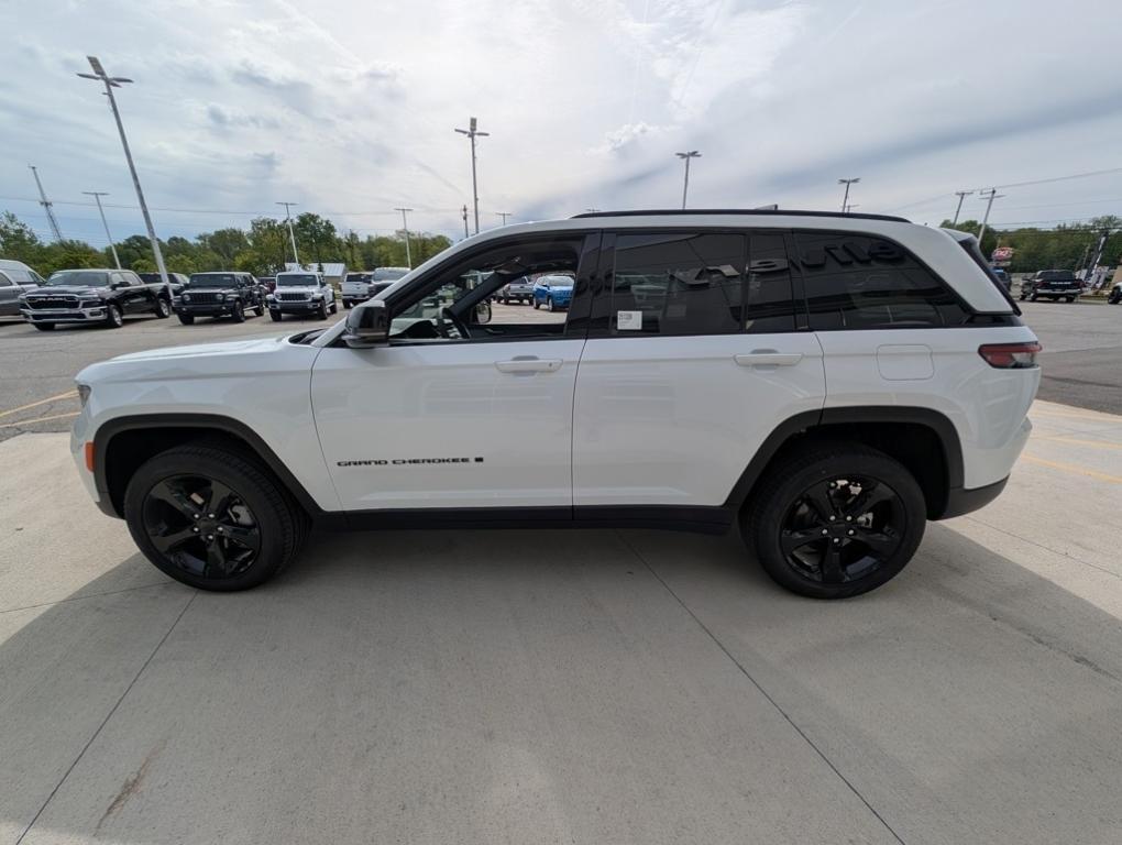 new 2025 Jeep Grand Cherokee car, priced at $45,326