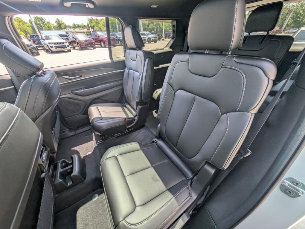 new 2025 Jeep Grand Cherokee L car, priced at $49,273