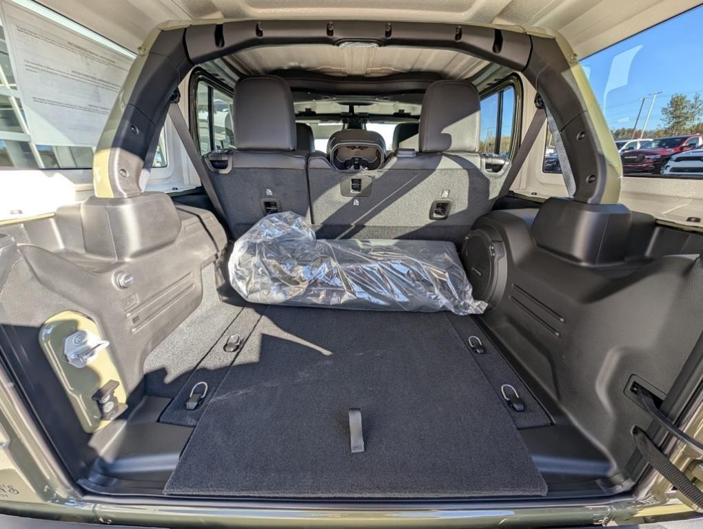 new 2026 Jeep Wrangler car, priced at $55,370