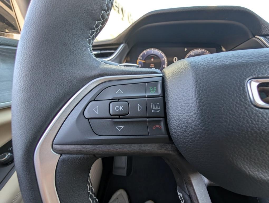 new 2025 Jeep Grand Cherokee car, priced at $47,760