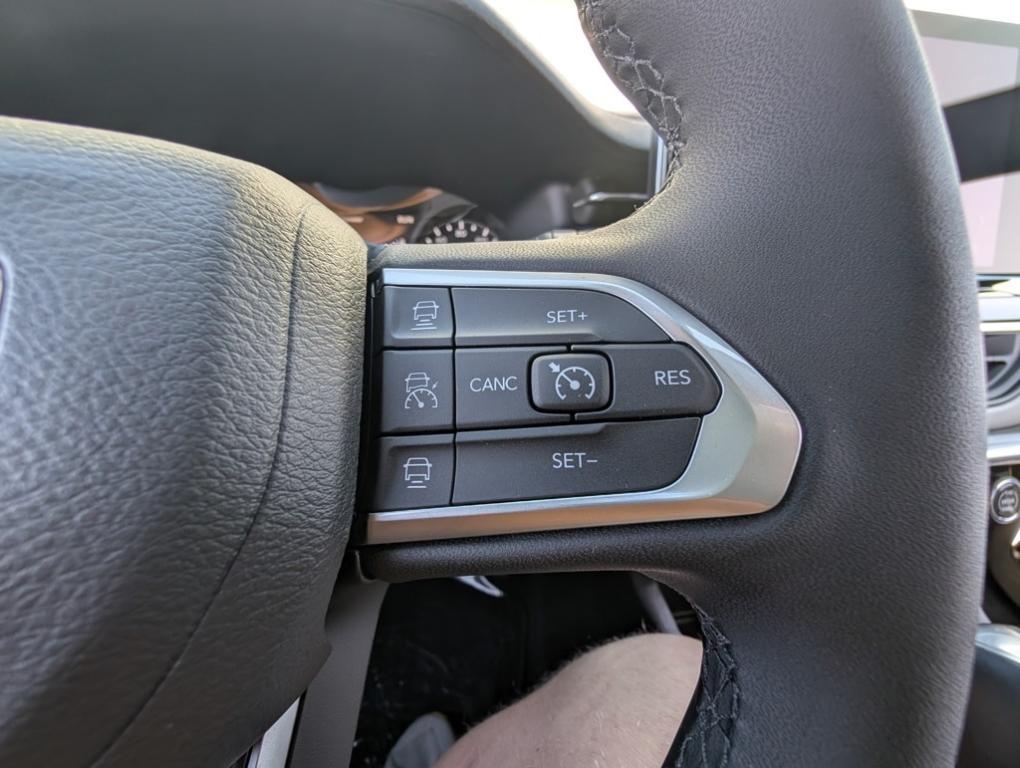 new 2025 Jeep Compass car, priced at $31,935