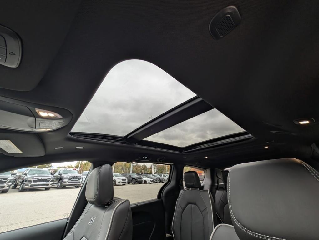 new 2026 Chrysler Pacifica car, priced at $53,745