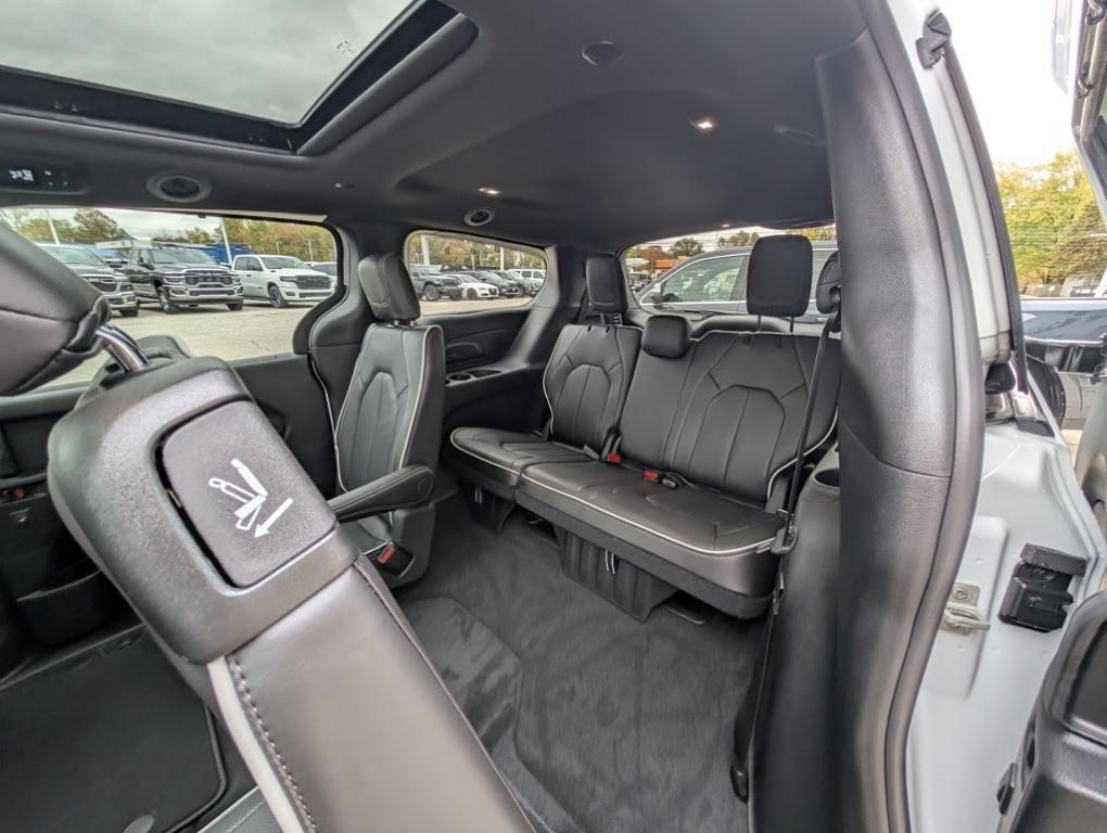 new 2026 Chrysler Pacifica car, priced at $53,745