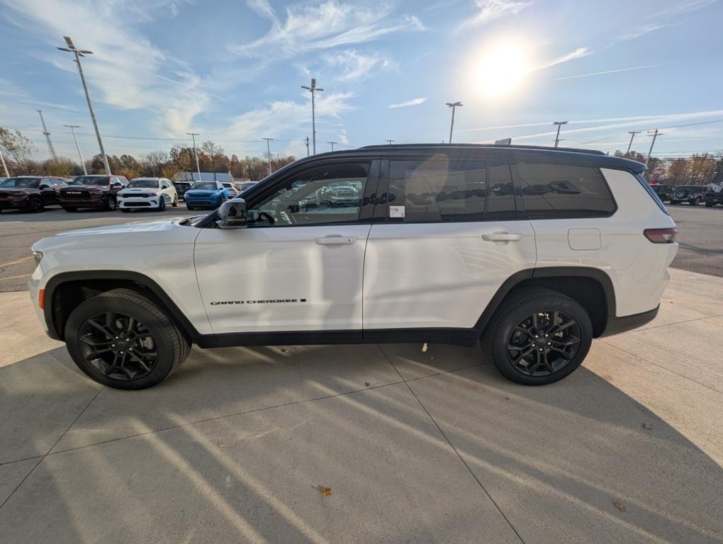 new 2025 Jeep Grand Cherokee L car, priced at $52,740