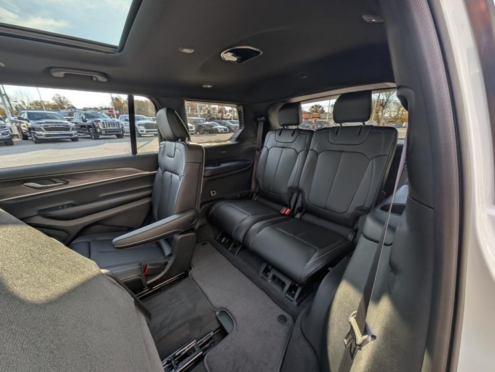 new 2025 Jeep Grand Cherokee L car, priced at $52,740