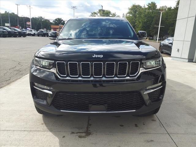 new 2025 Jeep Grand Cherokee car, priced at $41,295