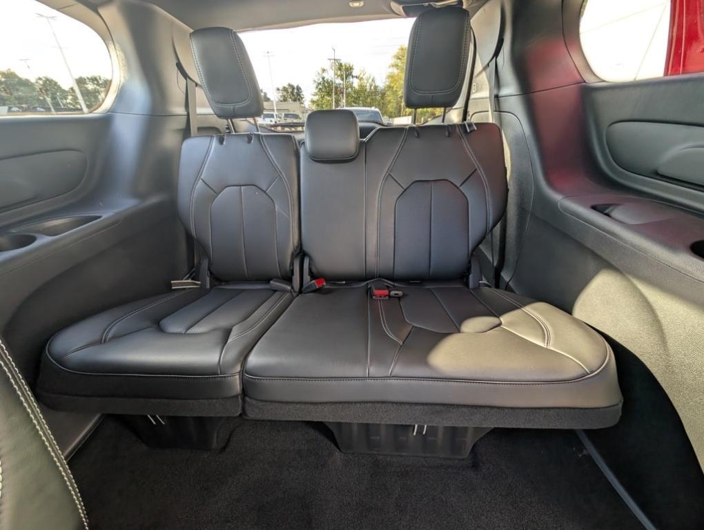 new 2026 Chrysler Pacifica car, priced at $44,680