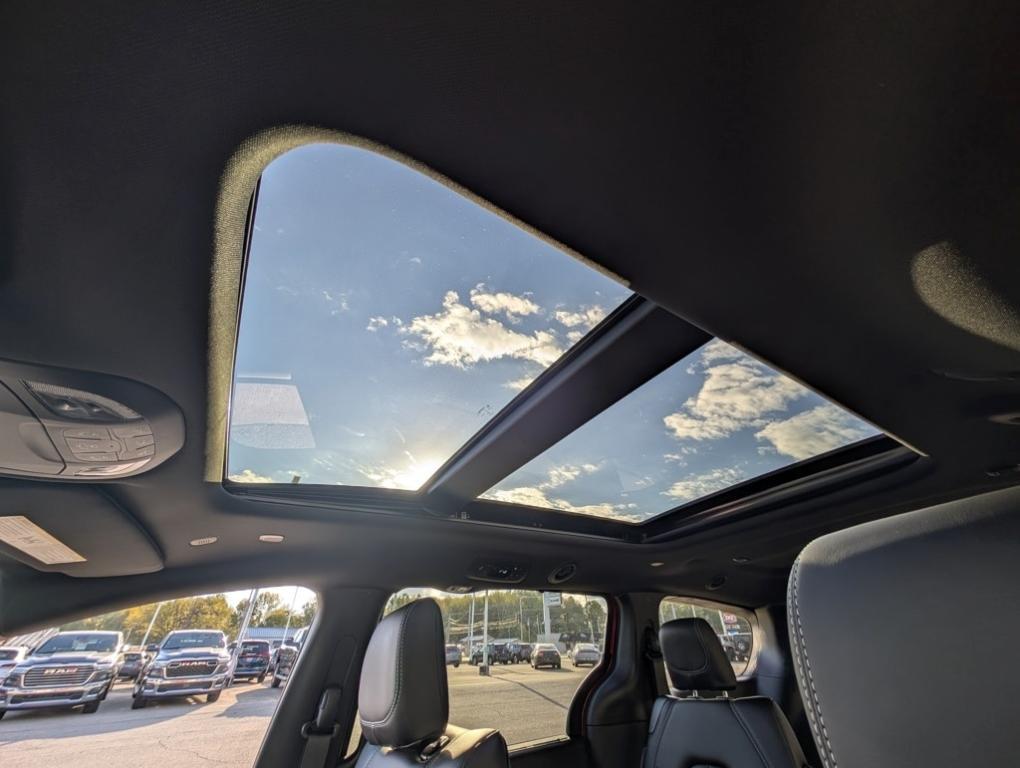 new 2026 Chrysler Pacifica car, priced at $44,680