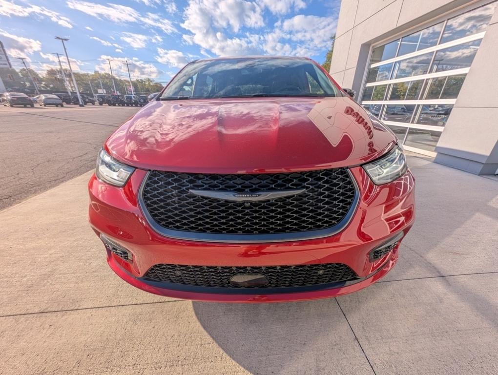 new 2026 Chrysler Pacifica car, priced at $44,680