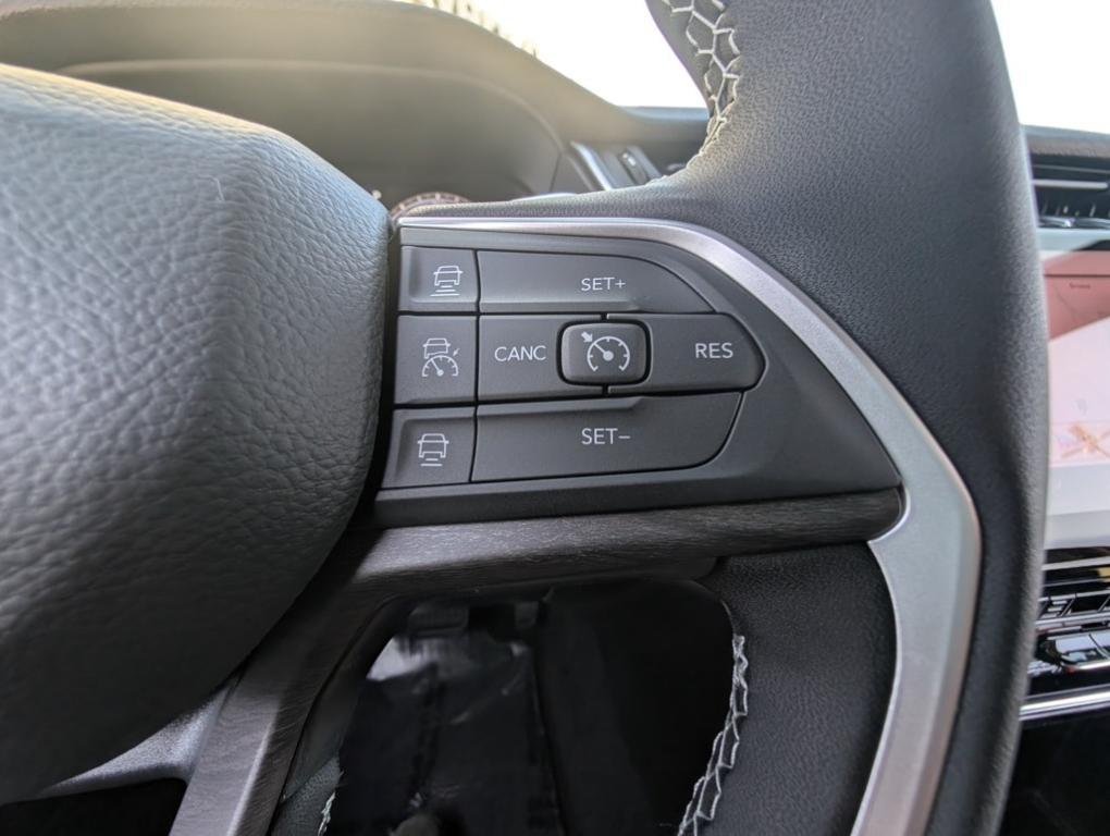 new 2025 Jeep Grand Cherokee car, priced at $47,760