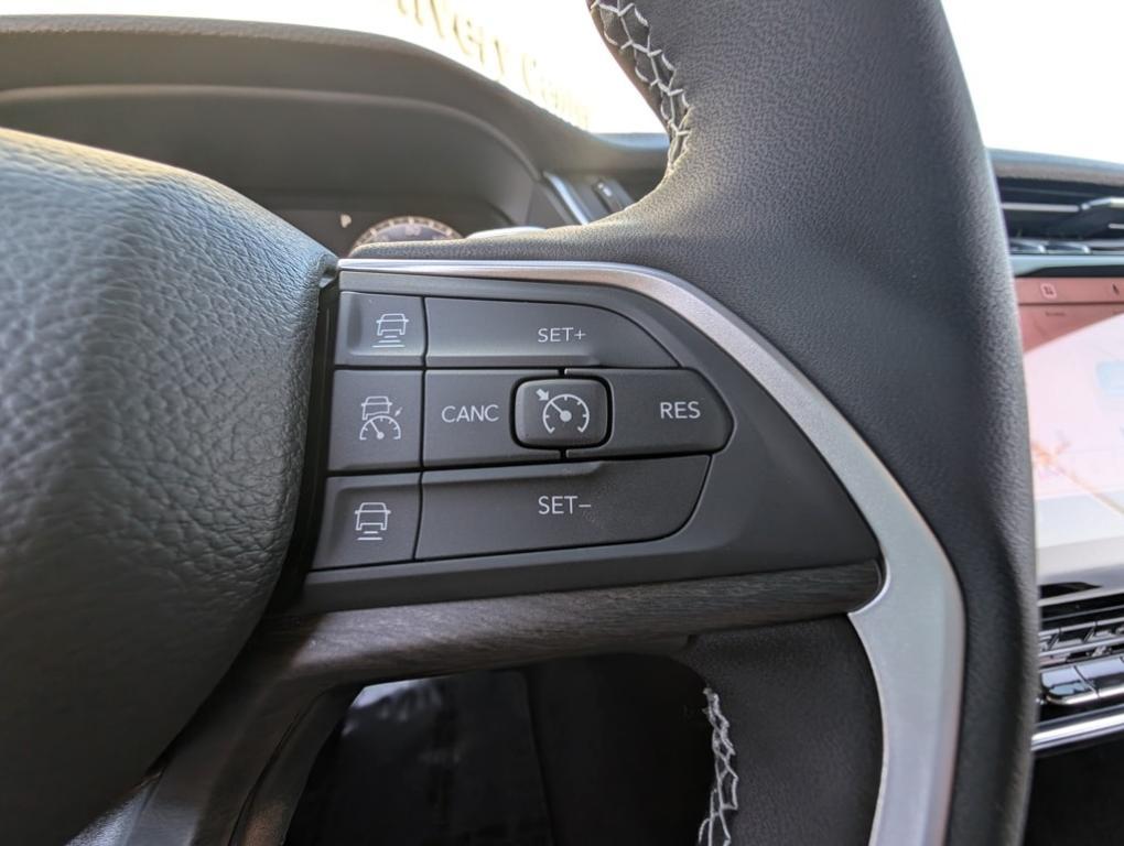 new 2025 Jeep Grand Cherokee car, priced at $49,890