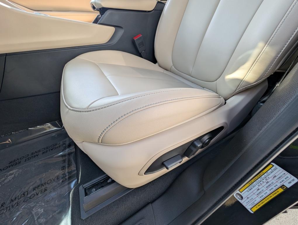used 2023 Jeep Grand Cherokee L car, priced at $34,991