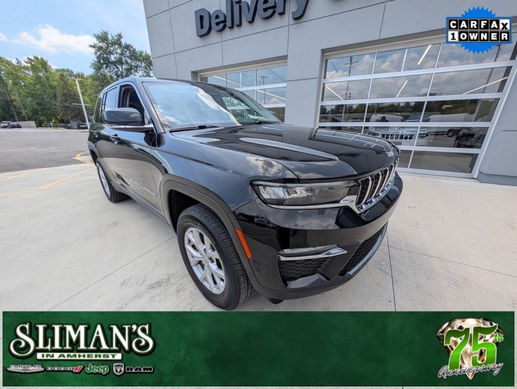 used 2022 Jeep Grand Cherokee car, priced at $30,000