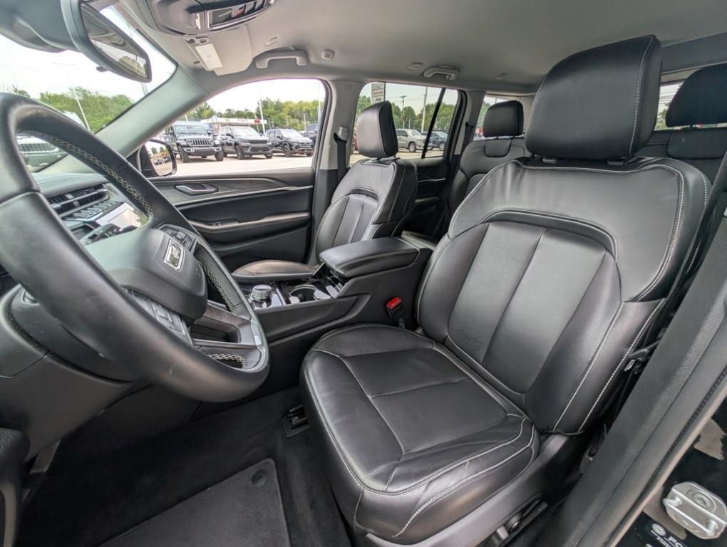 used 2022 Jeep Grand Cherokee car, priced at $30,000