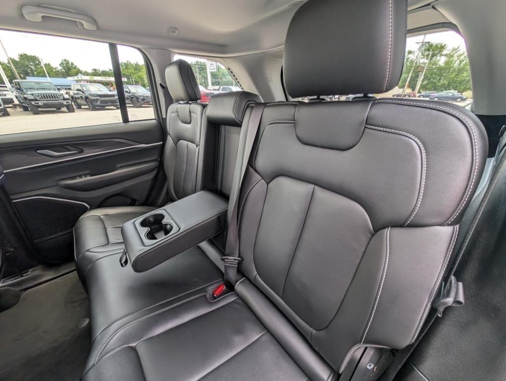 used 2022 Jeep Grand Cherokee car, priced at $30,000