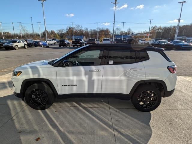 new 2024 Jeep Compass car, priced at $28,335