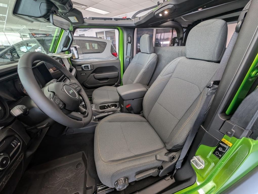 new 2025 Jeep Wrangler car, priced at $41,550