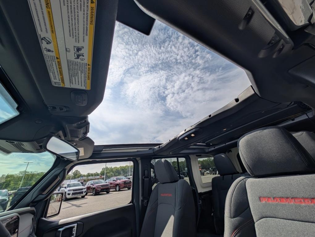 new 2025 Jeep Wrangler car, priced at $57,757