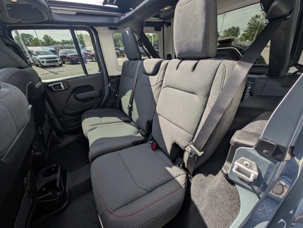 new 2025 Jeep Wrangler car, priced at $57,757