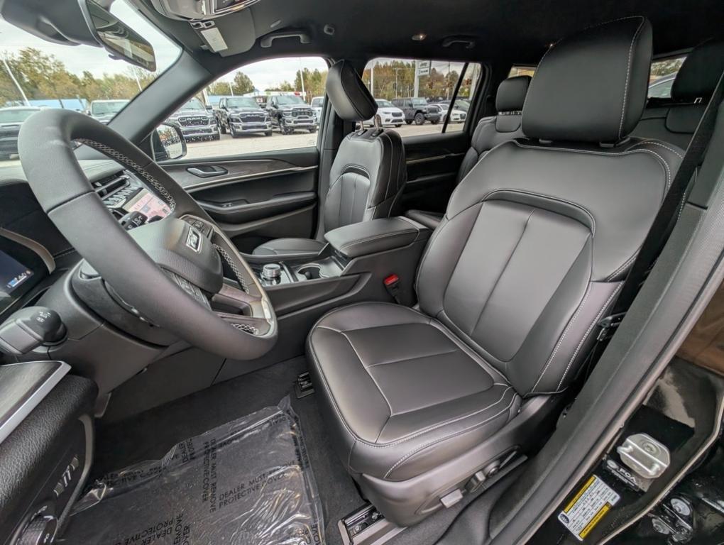 new 2025 Jeep Grand Cherokee L car, priced at $44,995