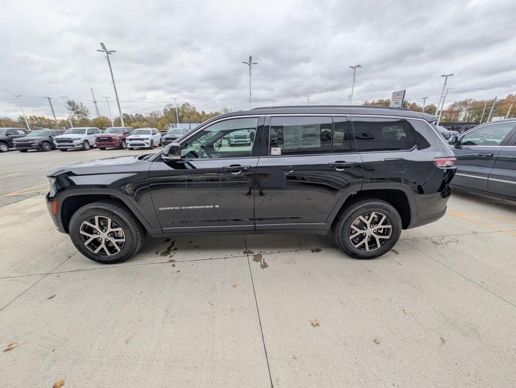 new 2025 Jeep Grand Cherokee L car, priced at $44,995