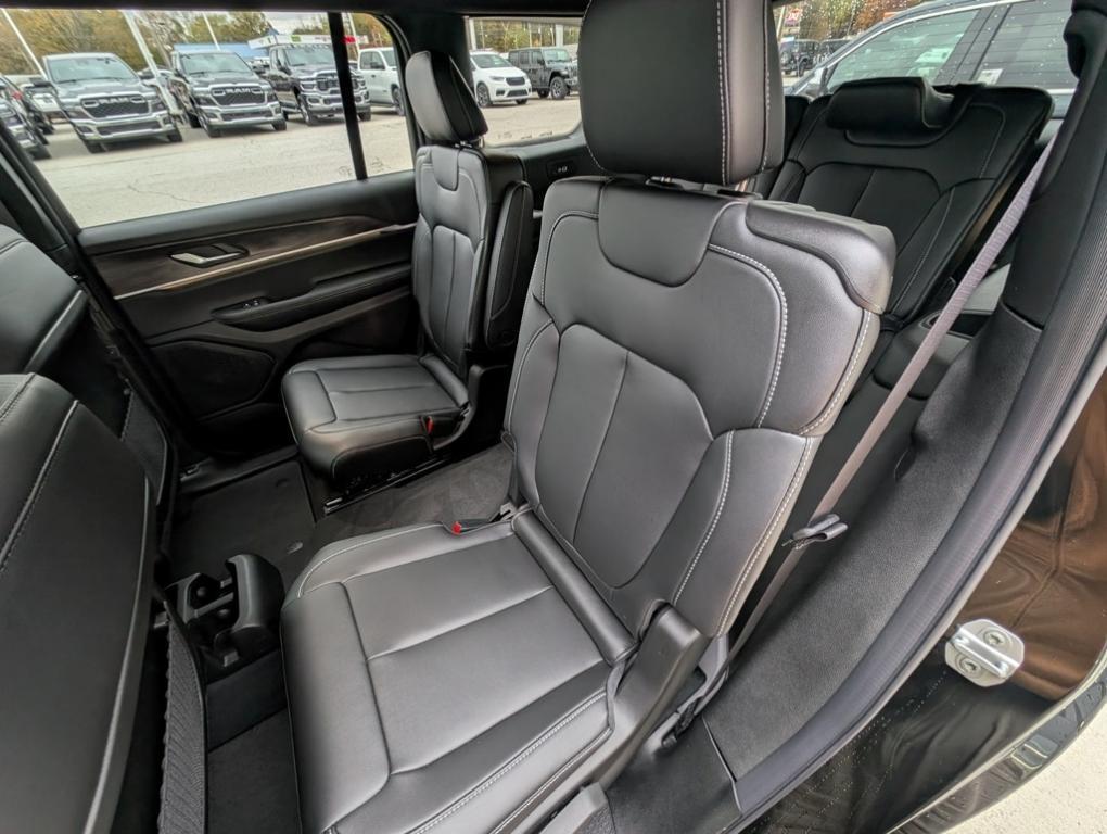 new 2025 Jeep Grand Cherokee L car, priced at $44,995