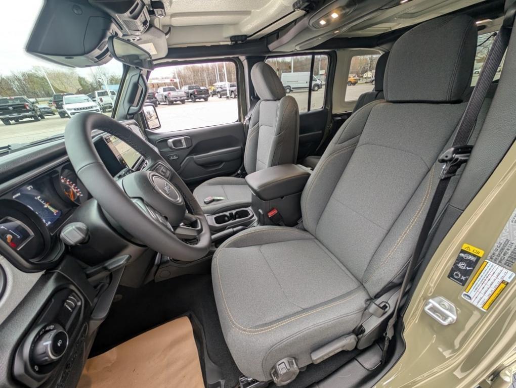 new 2025 Jeep Wrangler car, priced at $47,960