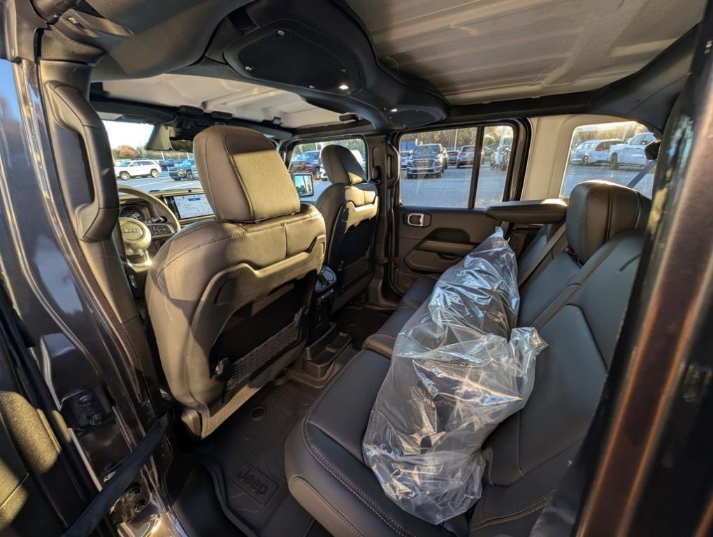 new 2026 Jeep Wrangler car, priced at $55,370