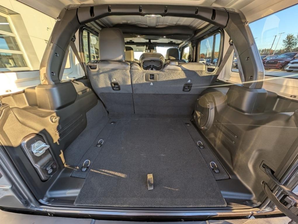 new 2026 Jeep Wrangler car, priced at $55,370