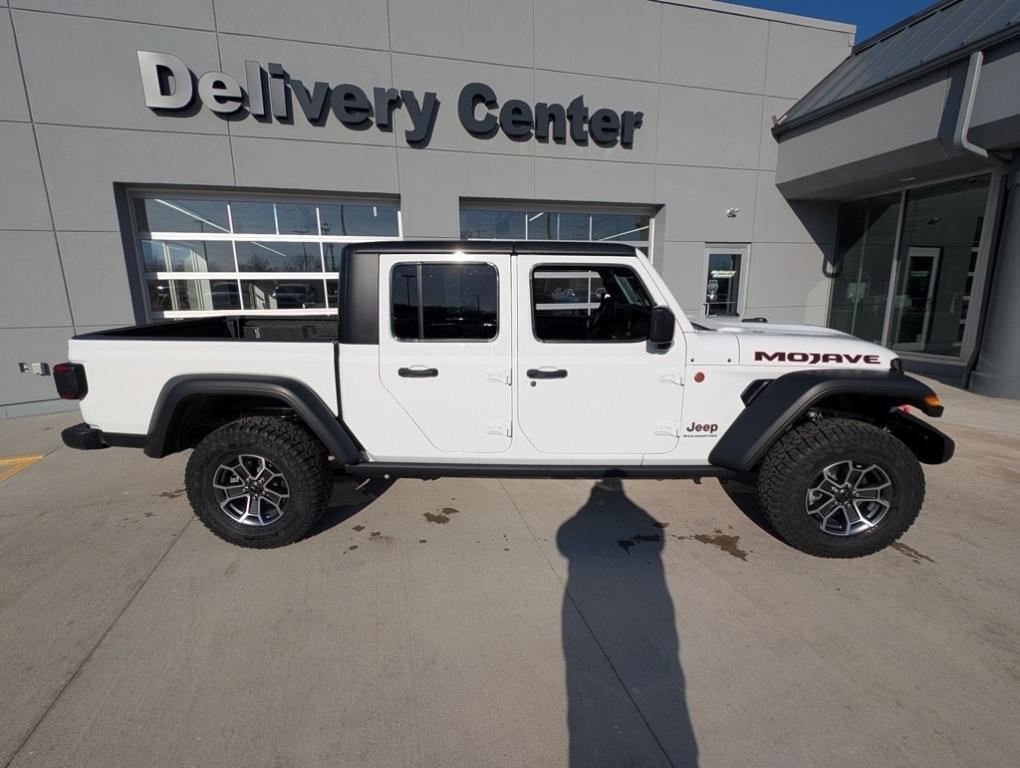 new 2025 Jeep Gladiator car, priced at $53,705