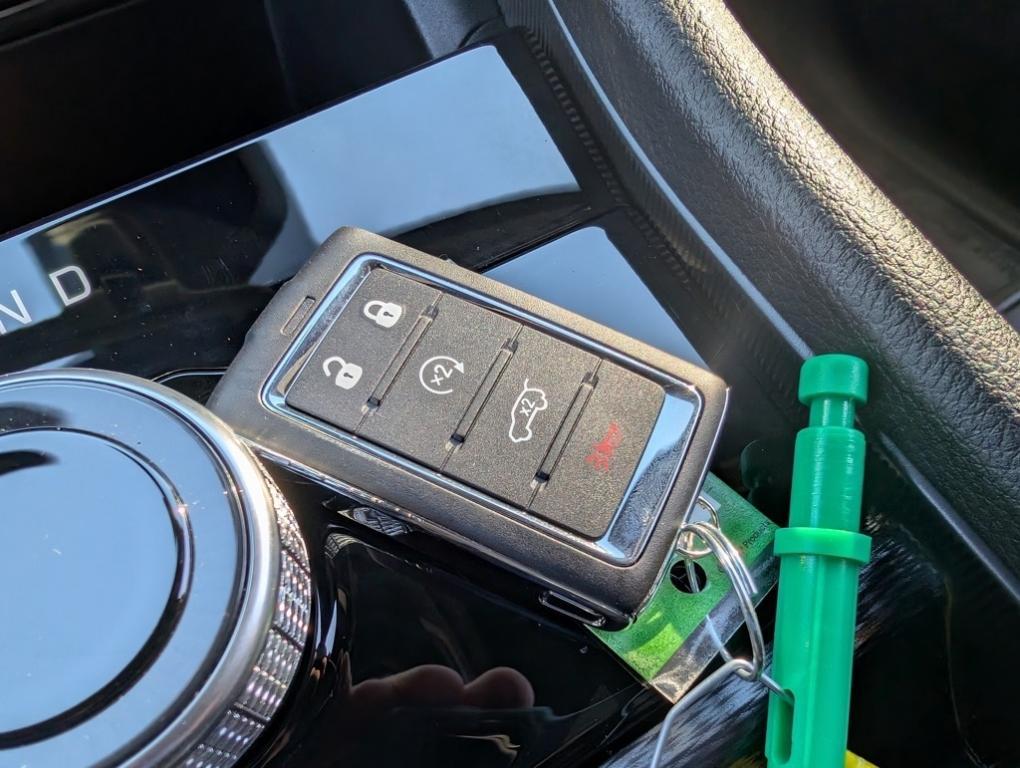 new 2025 Jeep Grand Cherokee car, priced at $45,760