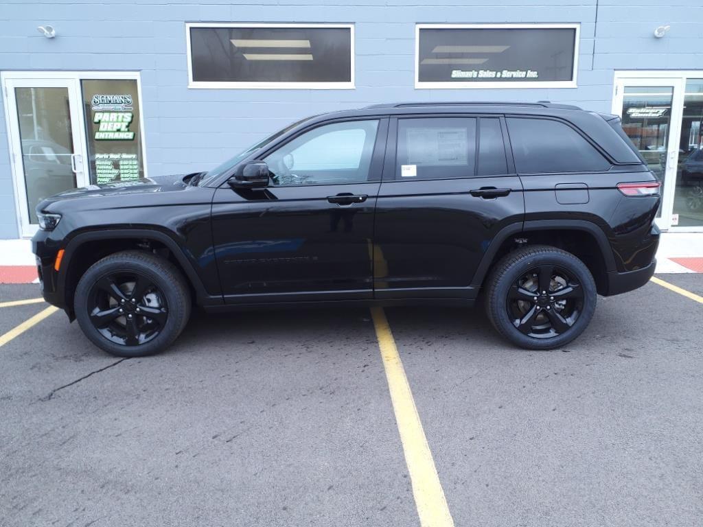 new 2024 Jeep Grand Cherokee car, priced at $43,520