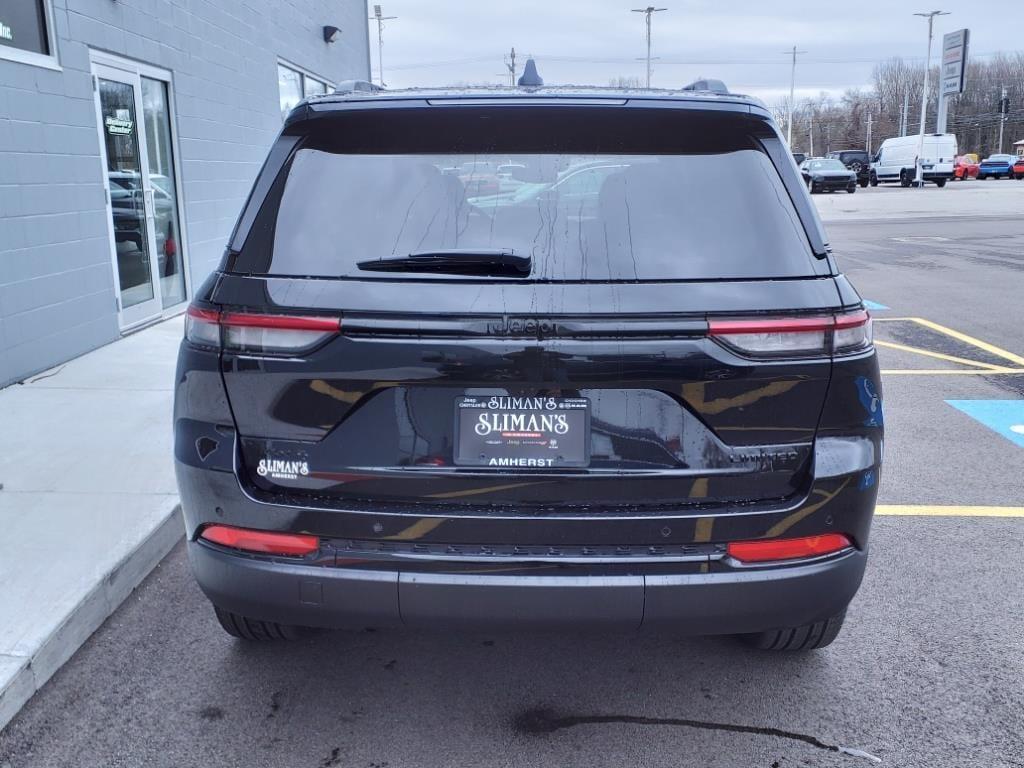 new 2024 Jeep Grand Cherokee car, priced at $43,520