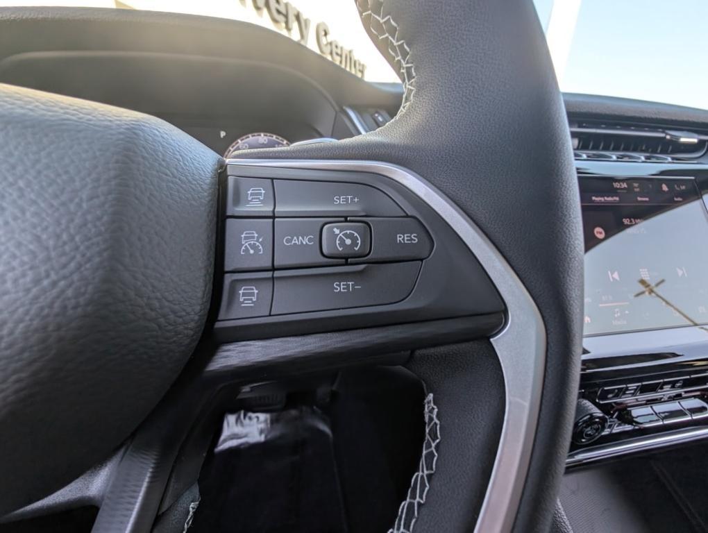 new 2025 Jeep Grand Cherokee car, priced at $43,885