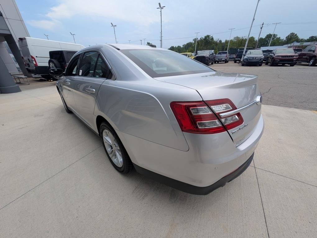 used 2015 Ford Taurus car, priced at $9,995