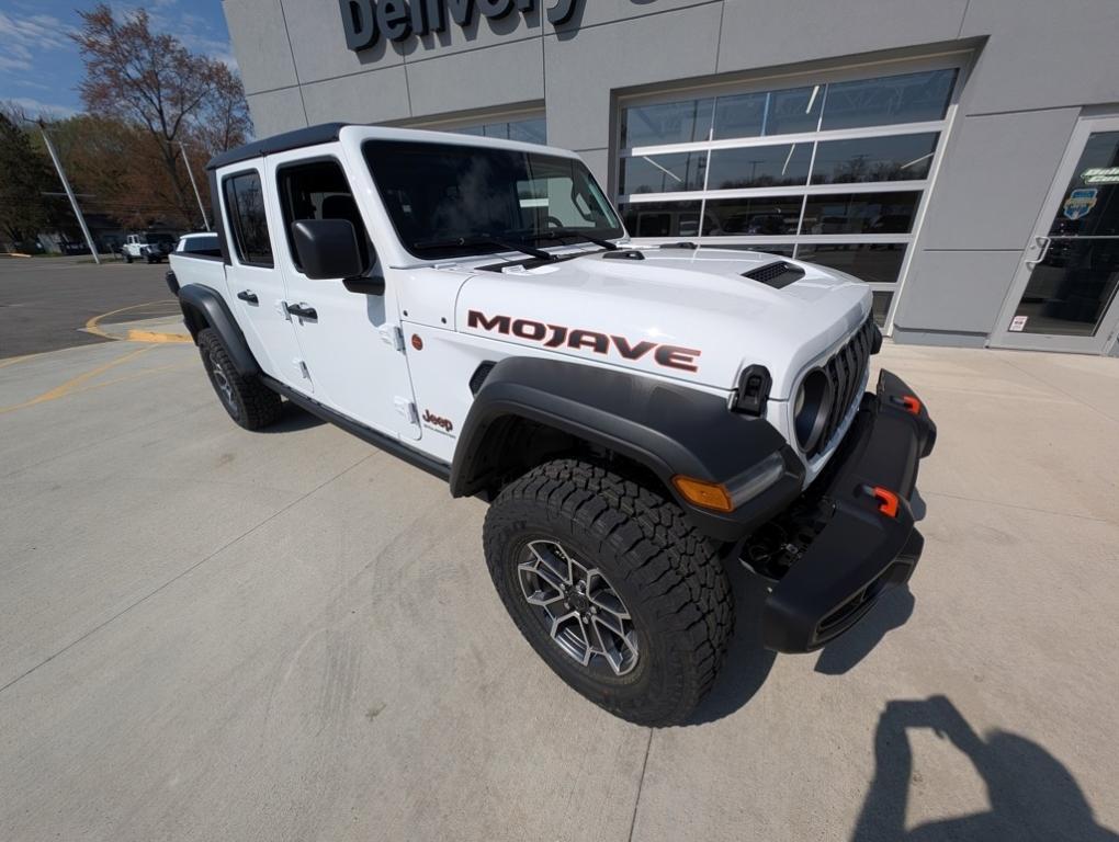 new 2025 Jeep Gladiator car, priced at $50,805