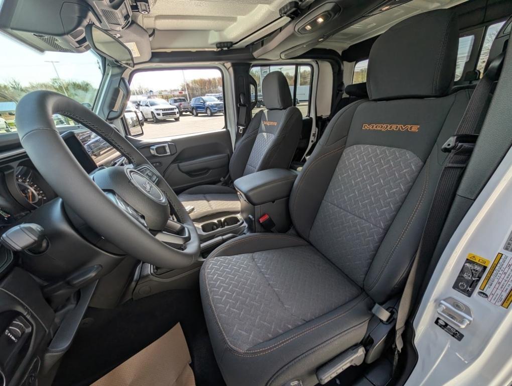 new 2025 Jeep Gladiator car, priced at $50,105