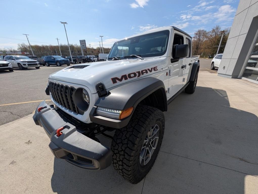 new 2025 Jeep Gladiator car, priced at $50,105