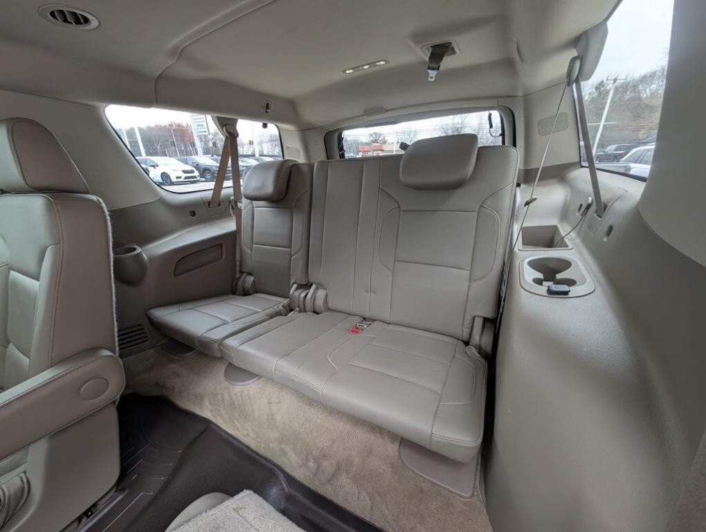 used 2015 Chevrolet Suburban car, priced at $16,000