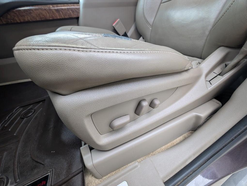 used 2015 Chevrolet Suburban car, priced at $16,000