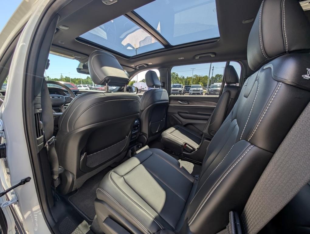 new 2025 Jeep Grand Cherokee L car, priced at $51,740