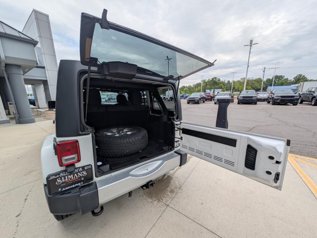 used 2015 Jeep Wrangler Unlimited car, priced at $19,991