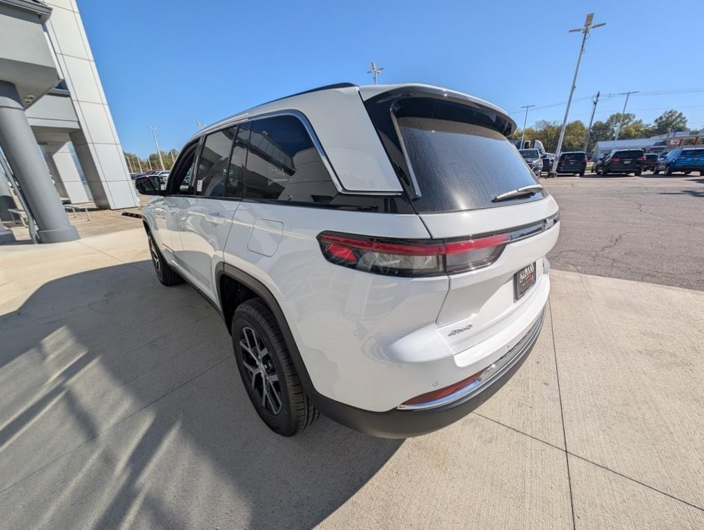 new 2025 Jeep Grand Cherokee car, priced at $47,165