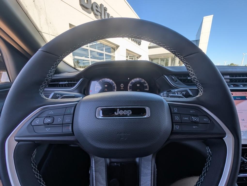 new 2025 Jeep Grand Cherokee car, priced at $47,165