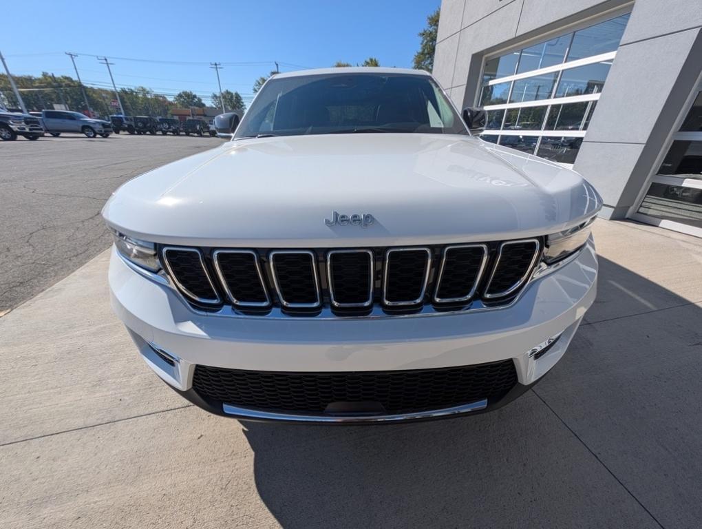 new 2025 Jeep Grand Cherokee car, priced at $47,165