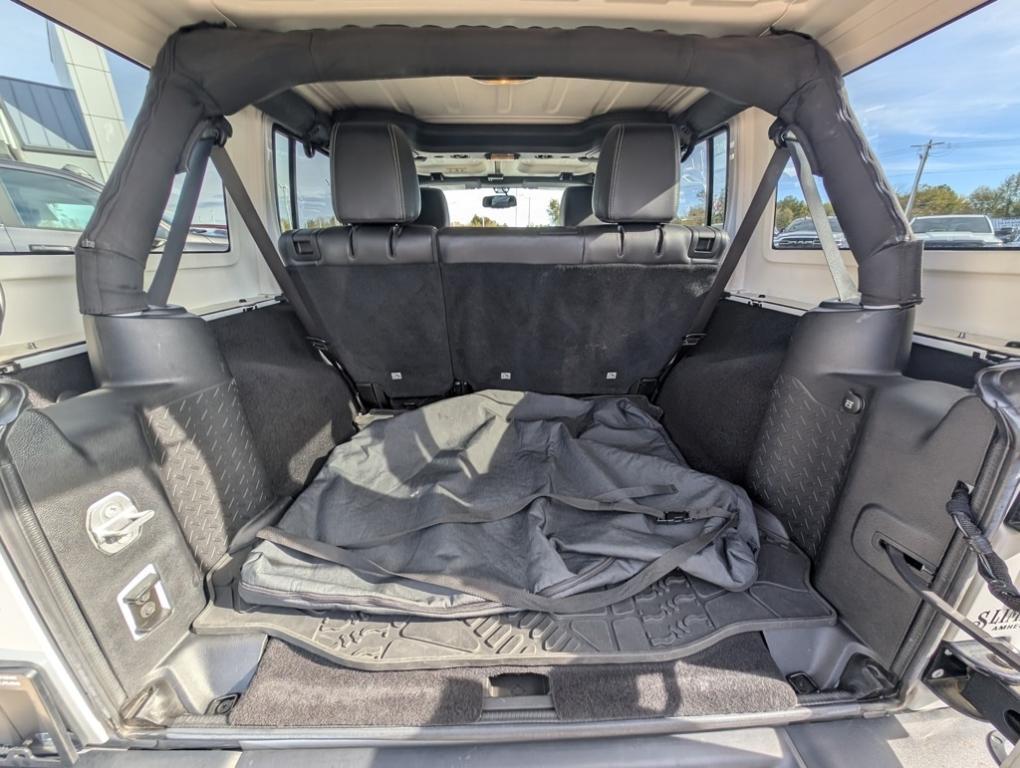used 2015 Jeep Wrangler Unlimited car, priced at $24,991