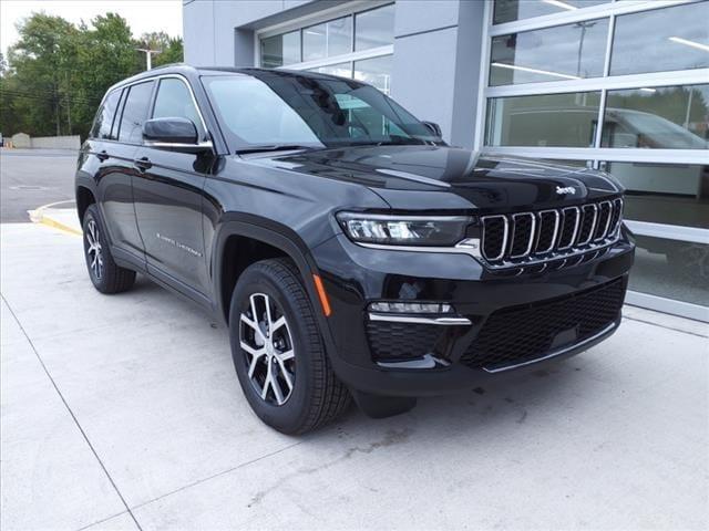 new 2025 Jeep Grand Cherokee car, priced at $45,310